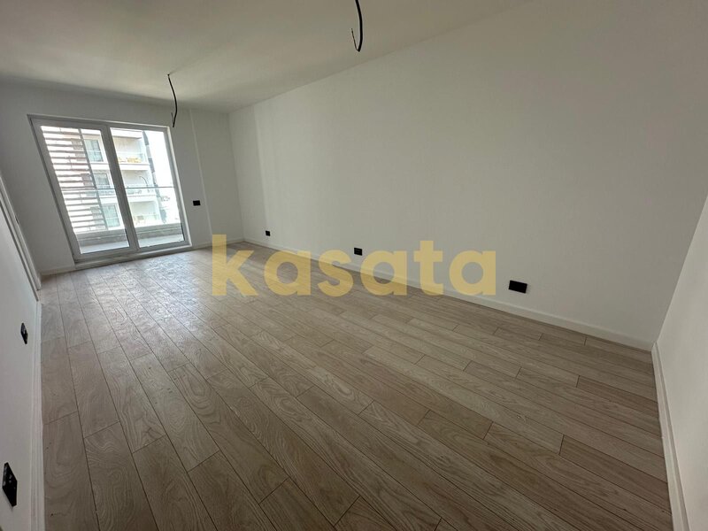 Garsoniera, 36 mp utili + balcon 5,3 mp, etaj 7, bloc nou